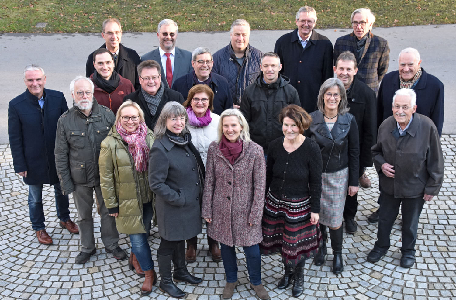 Gruppenbild der Stadtratskandidatinnen und - kandidaten