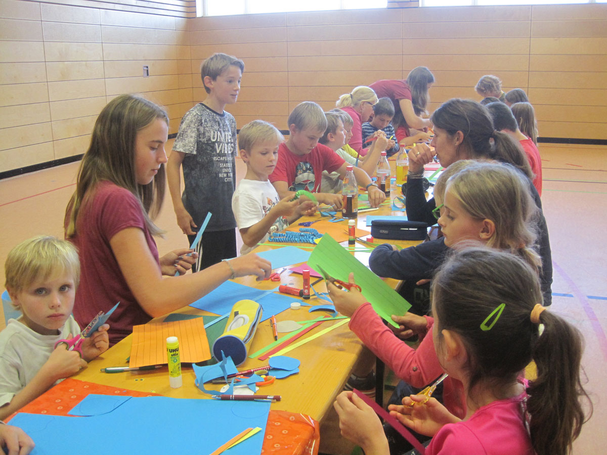 Kinder beim Ferienprogramm der FÜW Saaldorf-Surheim